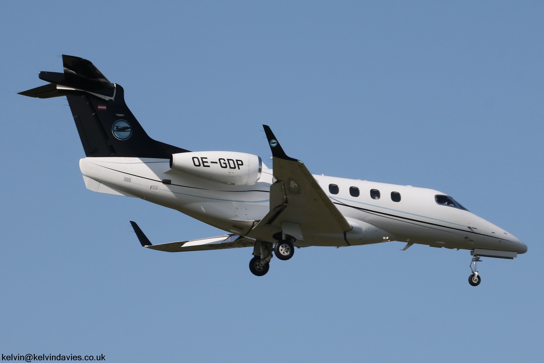 Speedwings Exec Jet Phenom 300 OE-GDP