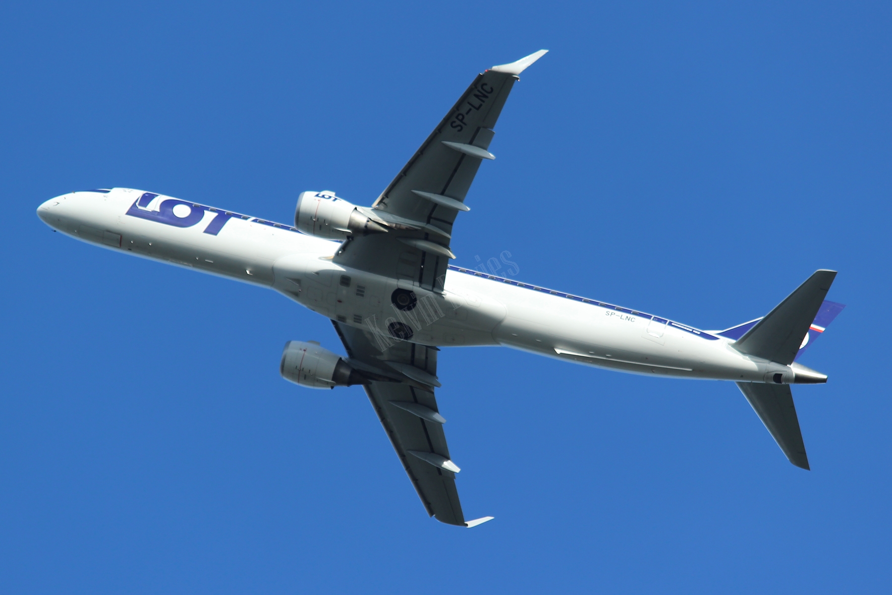 LOT Embraer ERJ190 SP-LNC