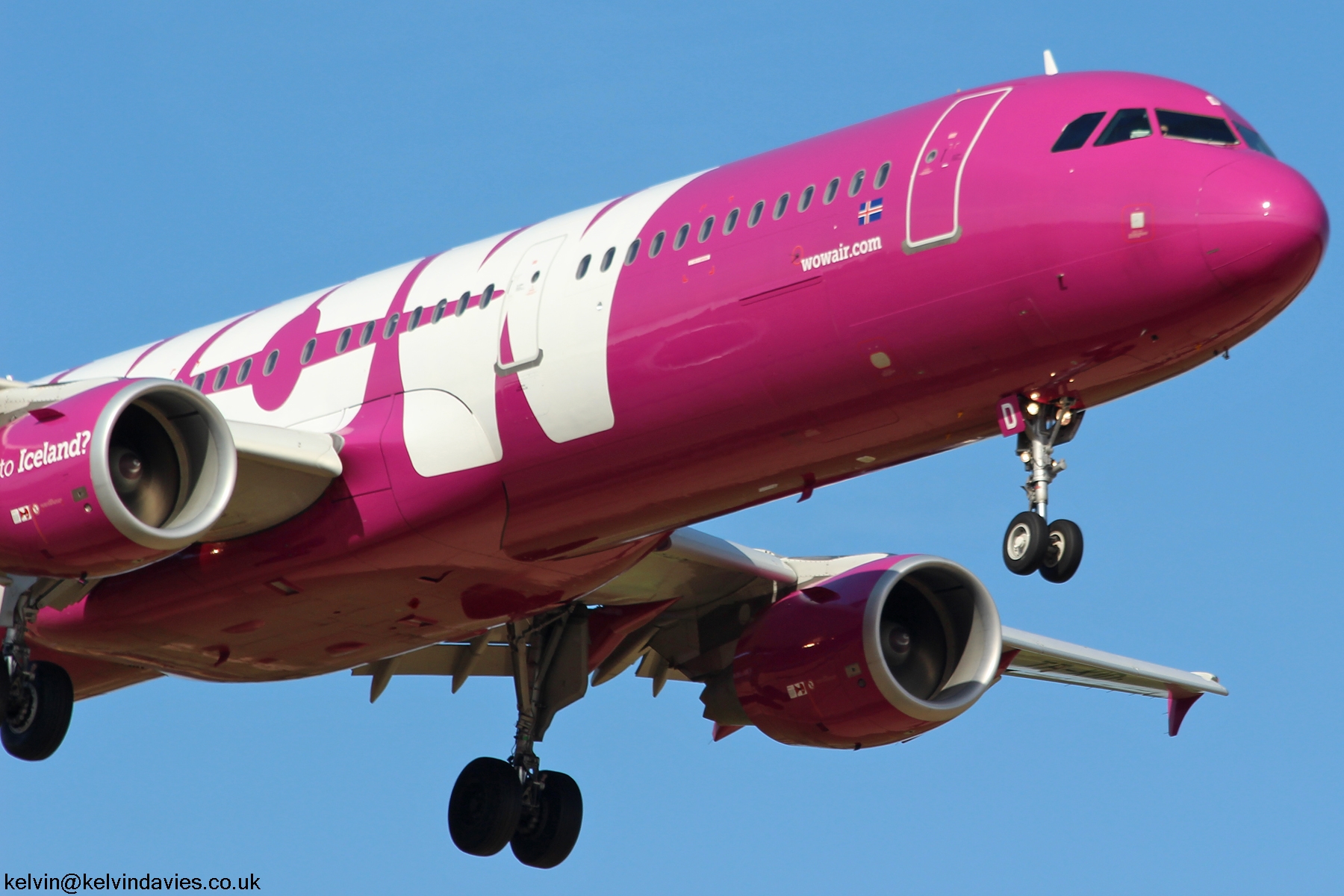 WOW Air A321 TF-KID