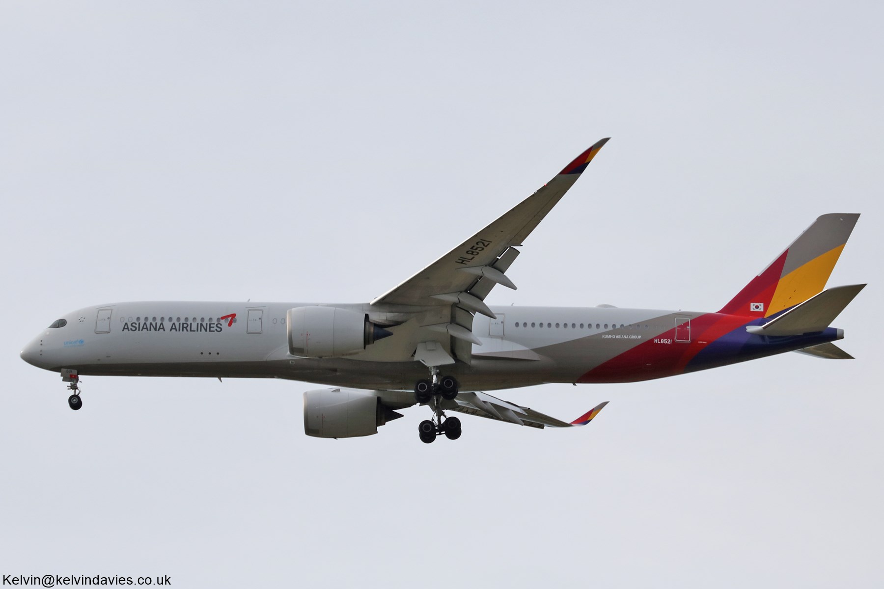 Asiana Airlines A350 HL8521