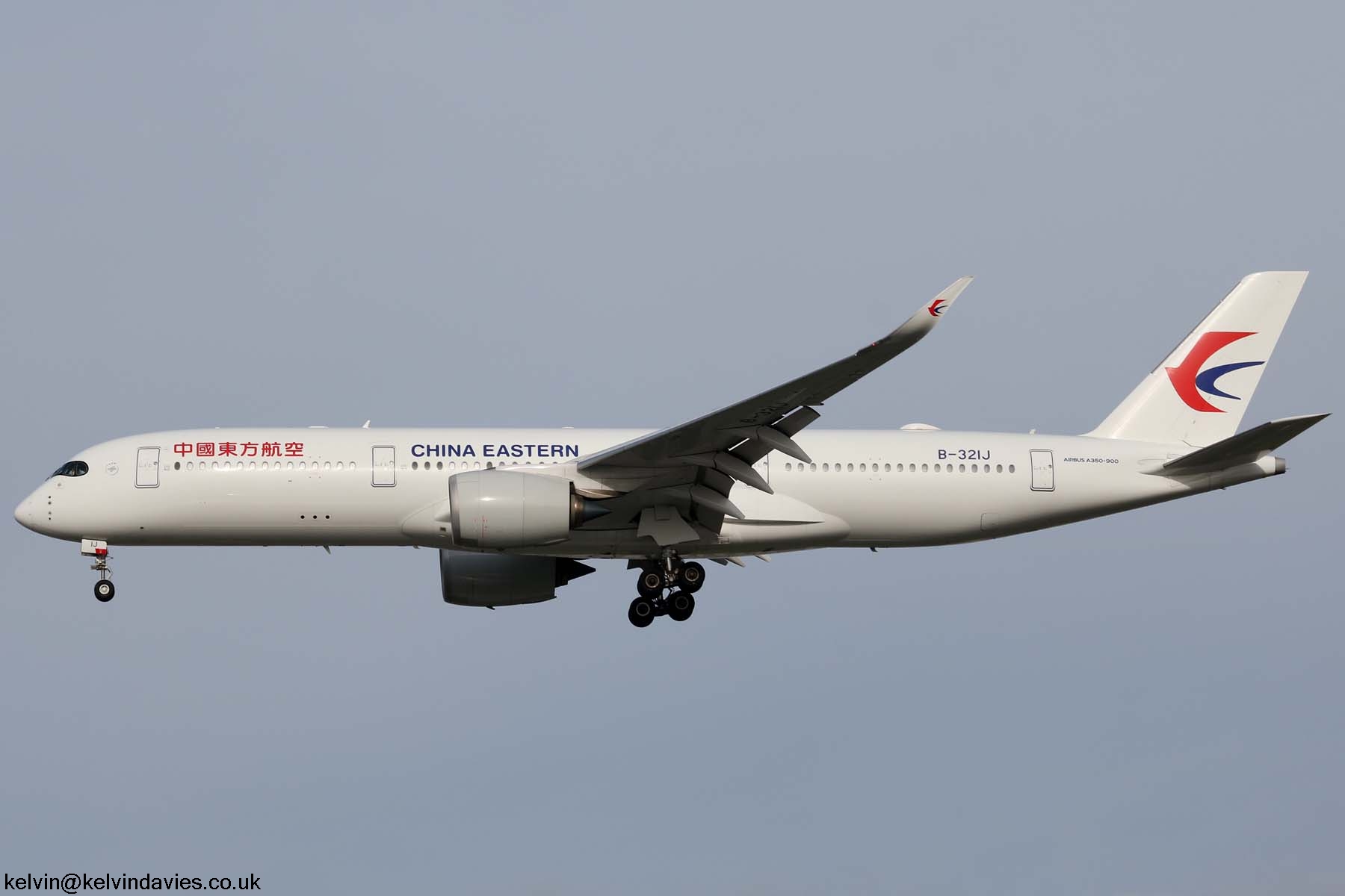 China Eastern Airlines A350 B-321J