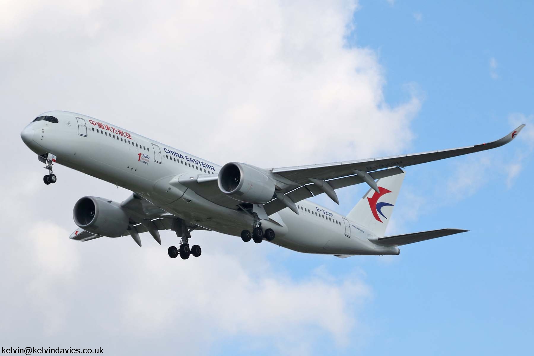 China Eastern Airlines A350 B-323H