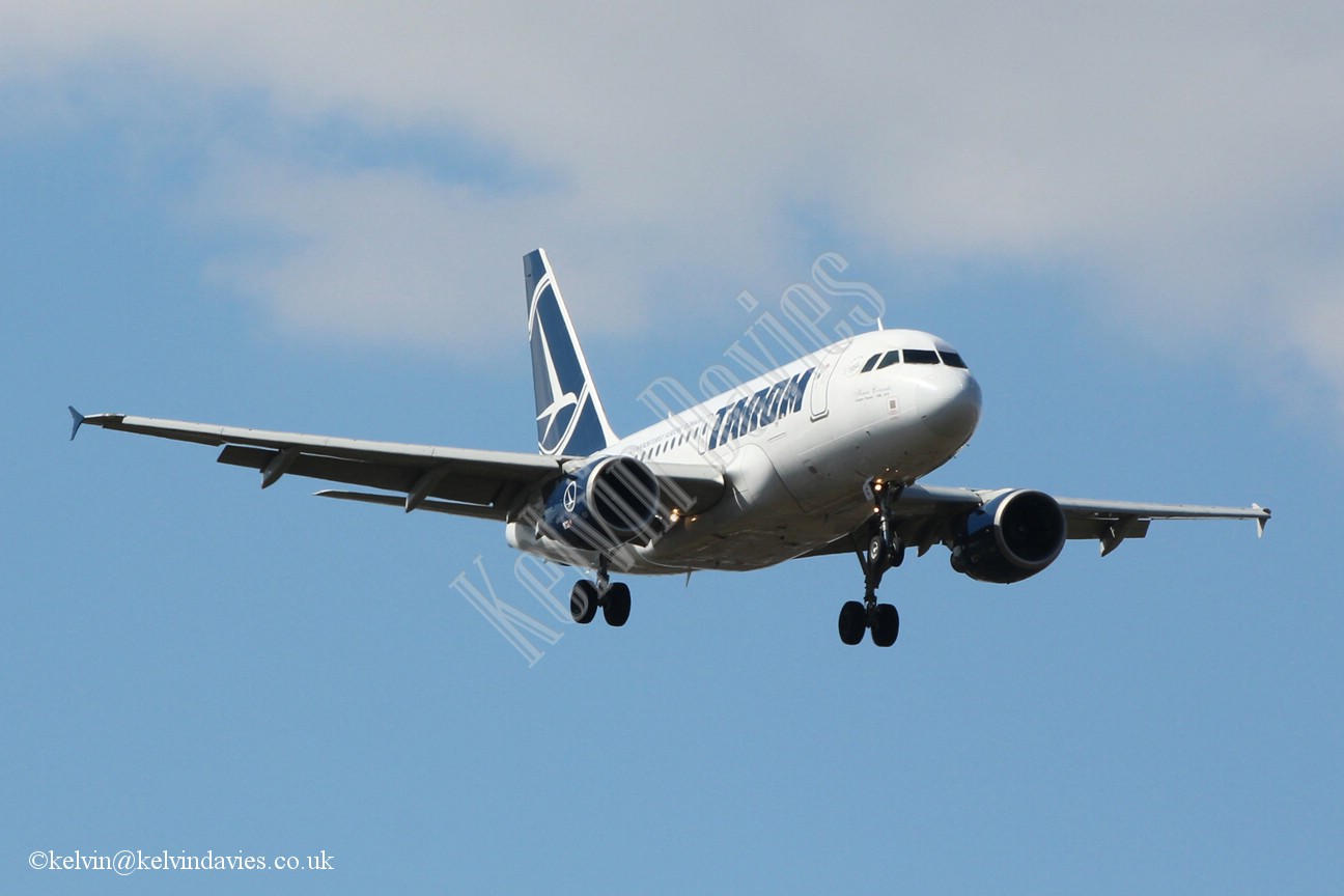 Tarom A320 YR-ASC