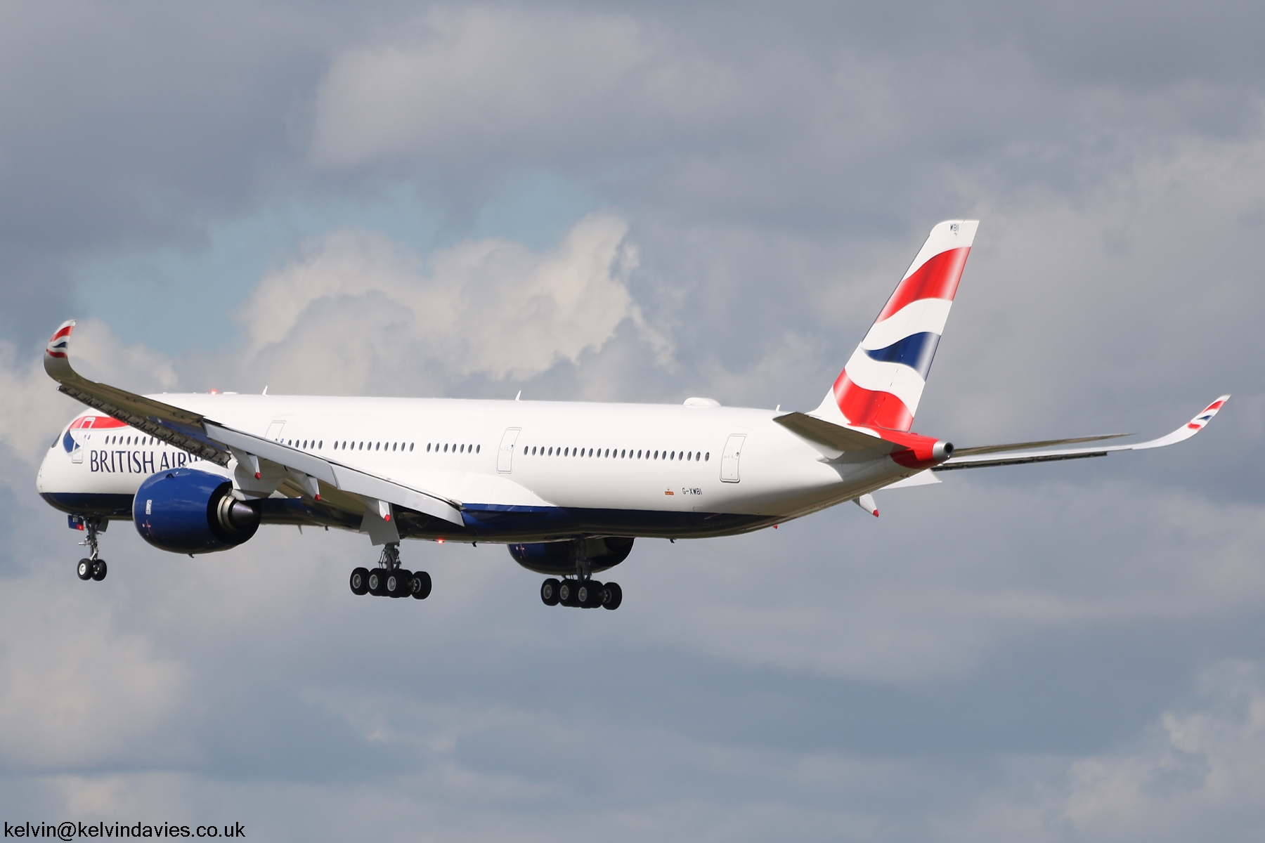 British Airways A350 G-XWBI