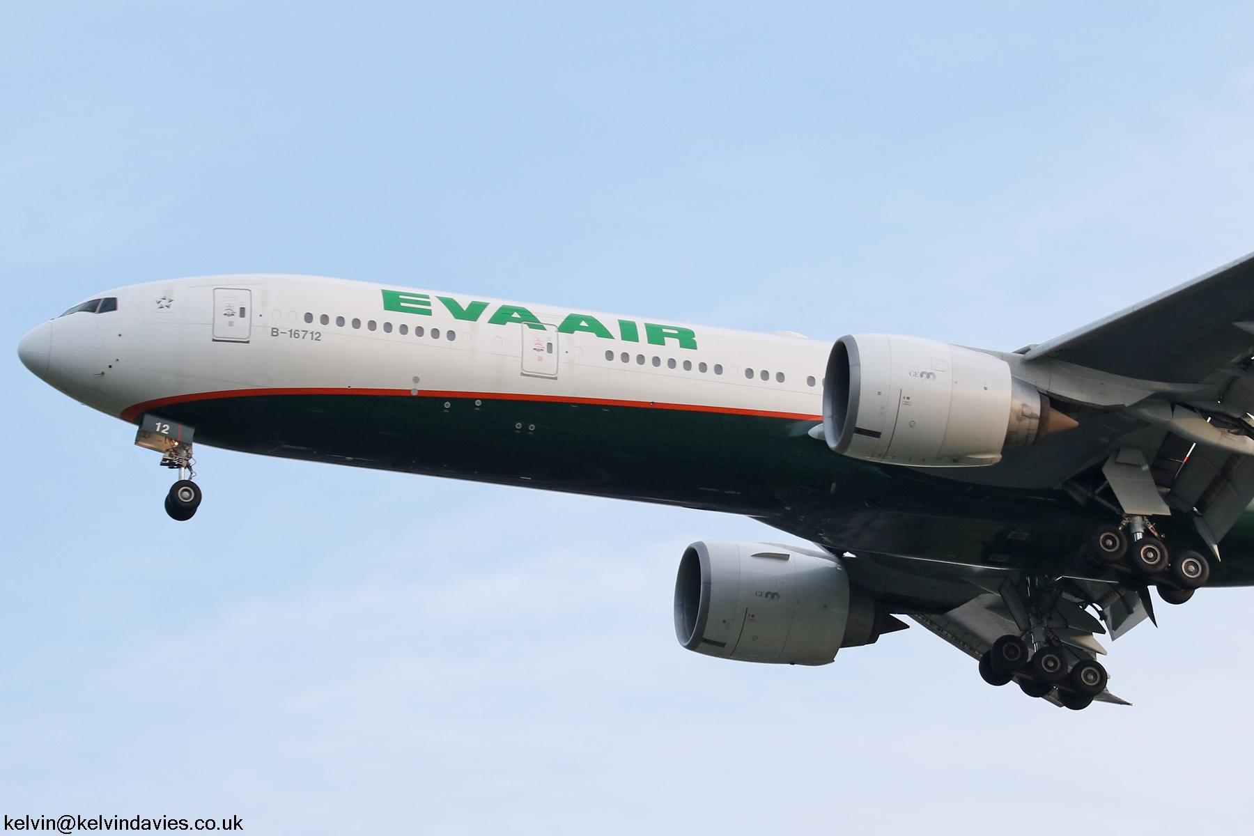 EVA Air 777 B-16712