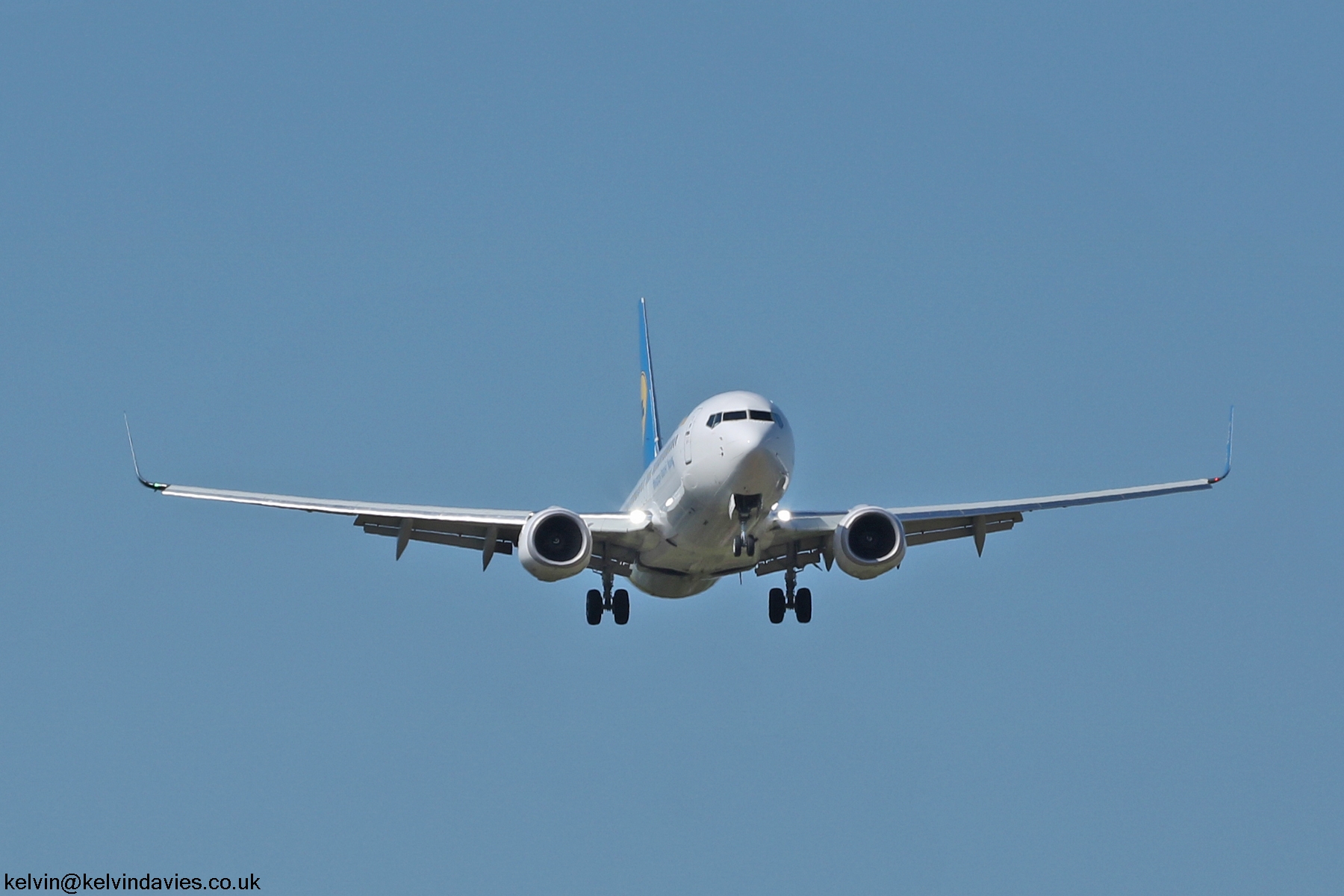 Ukraine International 737 UR-UID