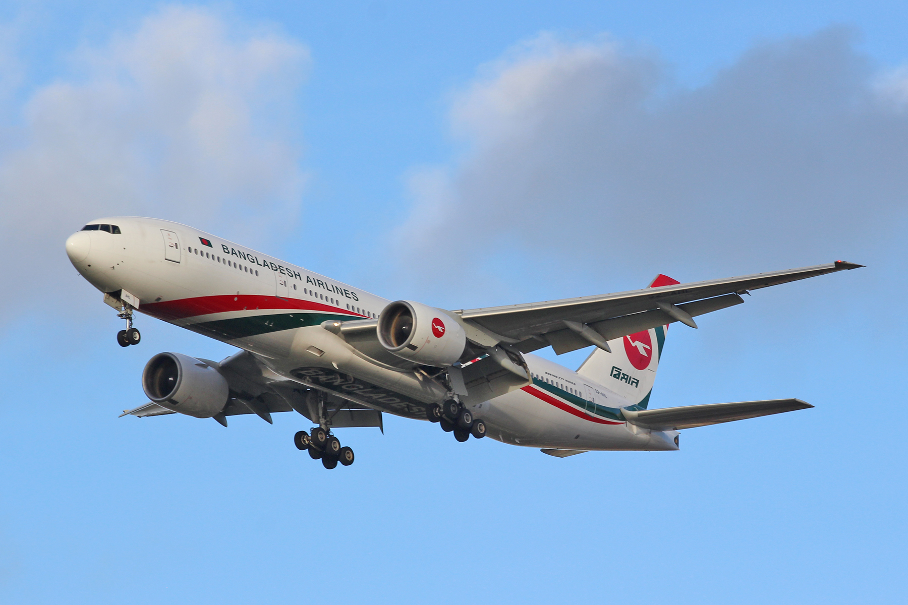 Biman Bangladesh 777 S2-AHL