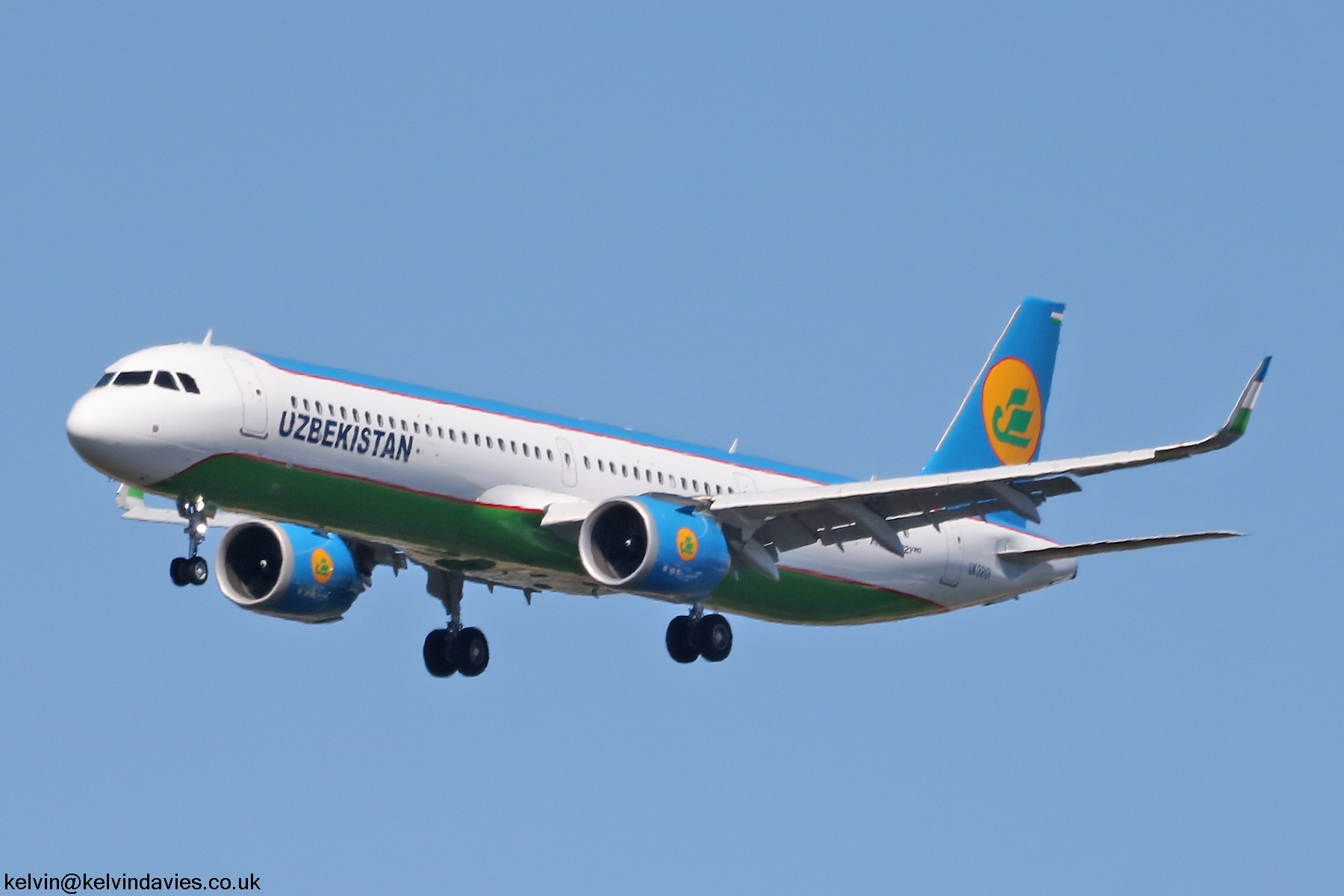Uzbekistan Airways A321 NEO UK-32101