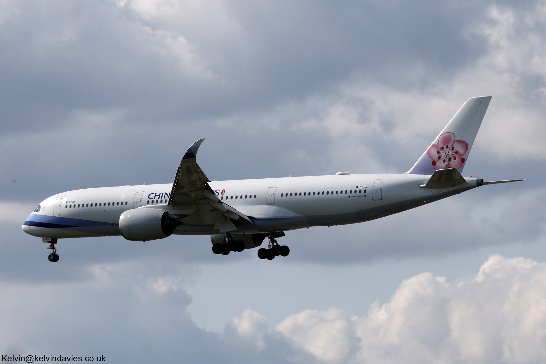 China Airlines A350 B-18901