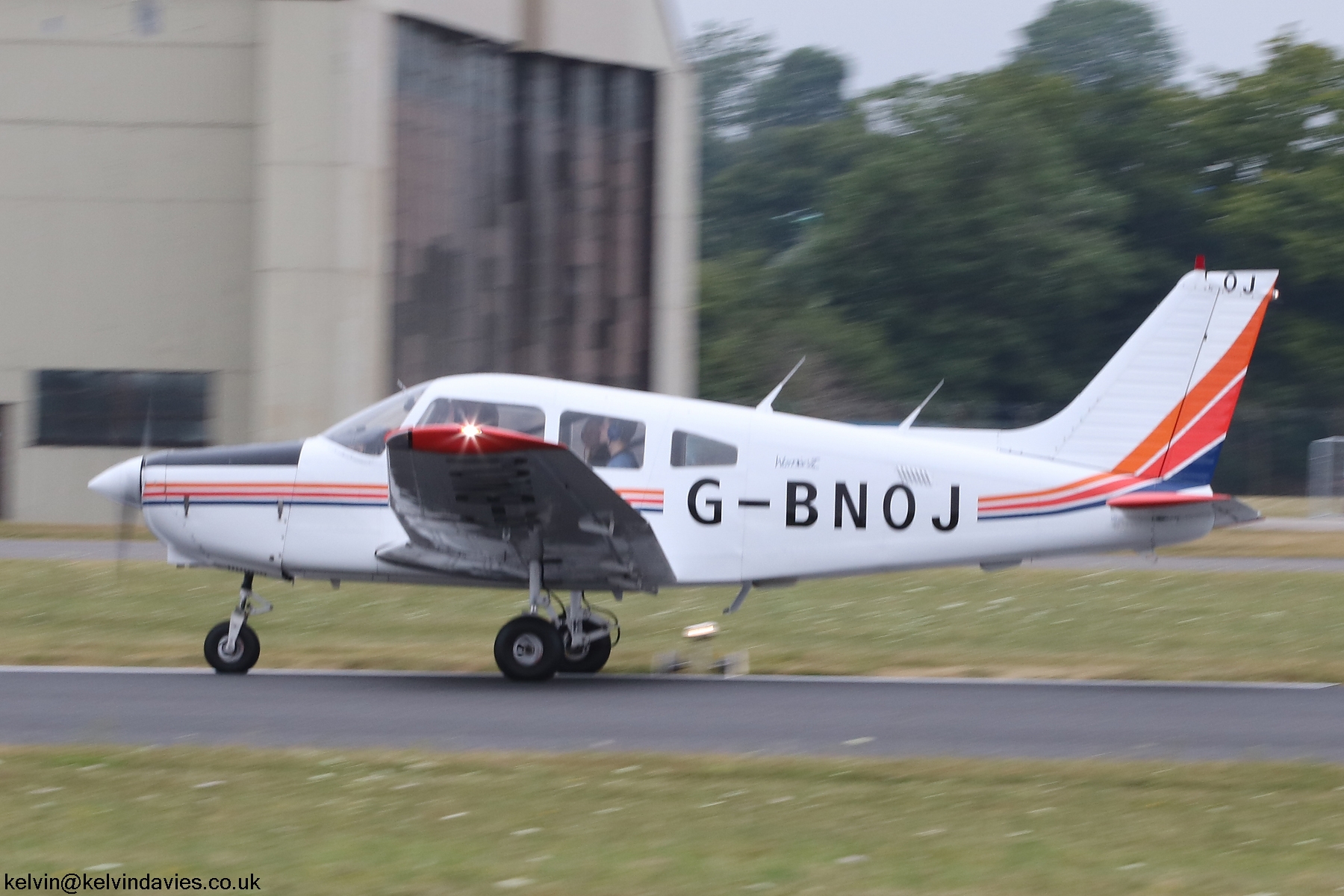 Piper Warrior PA-28 G-BNOJ