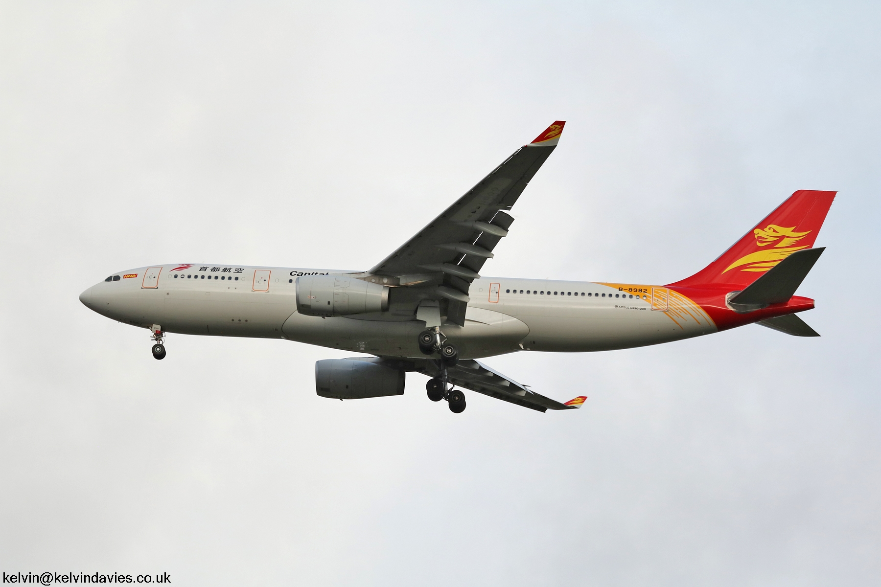 Capital Airlines A330 B-8982