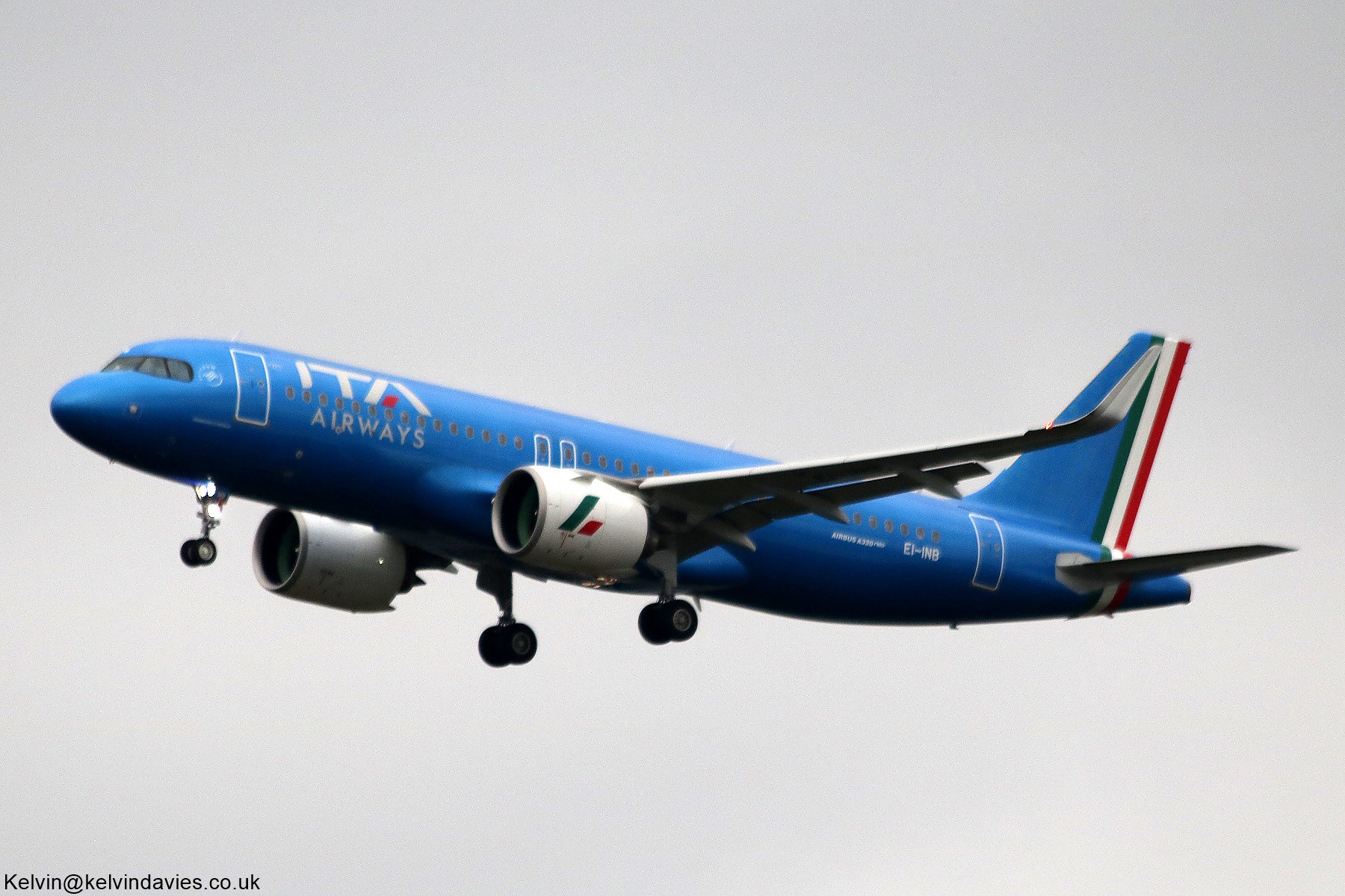 Italia Trasporto Aereo A320 EIINB