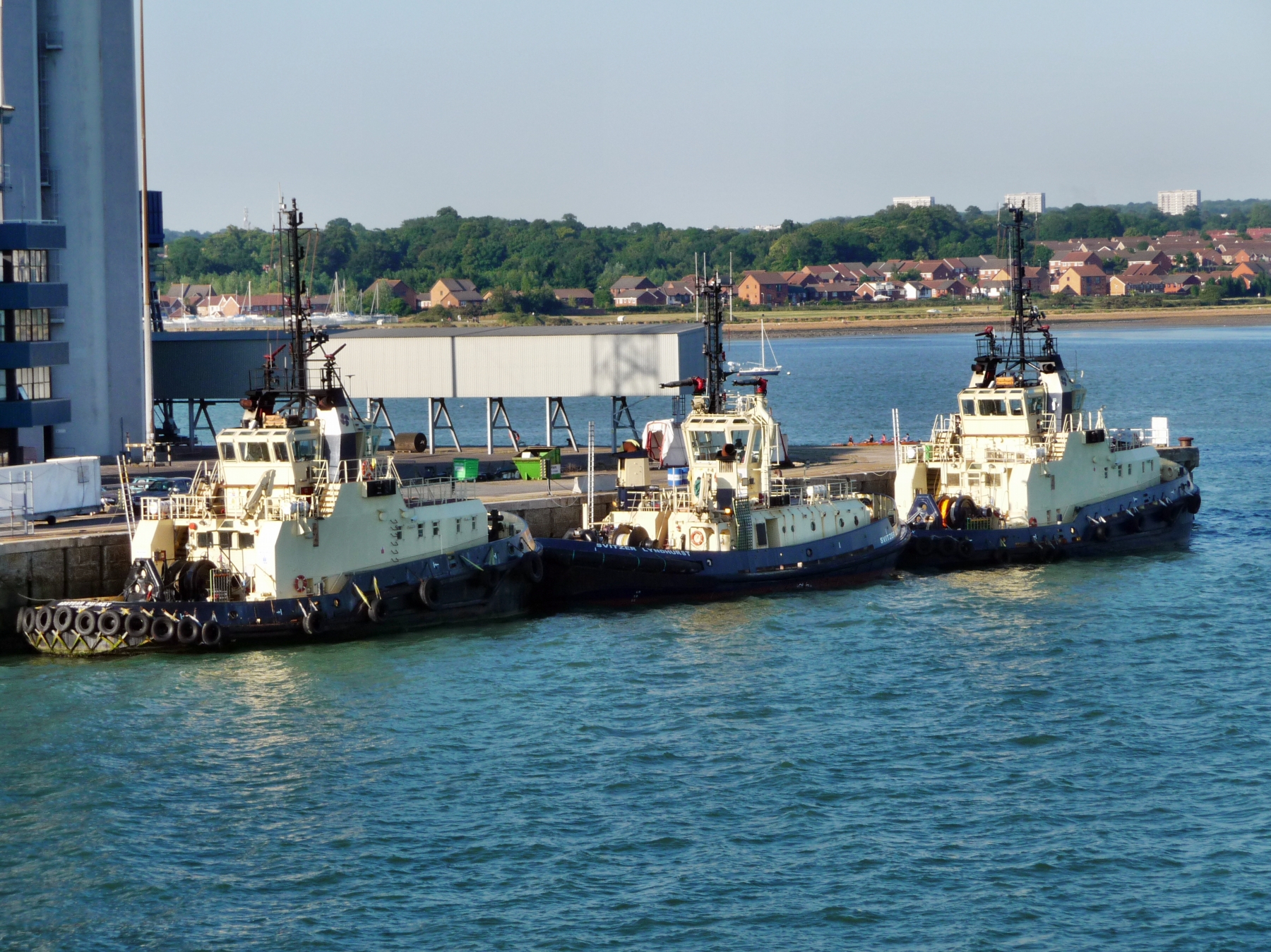 Port of Southampton + tugs