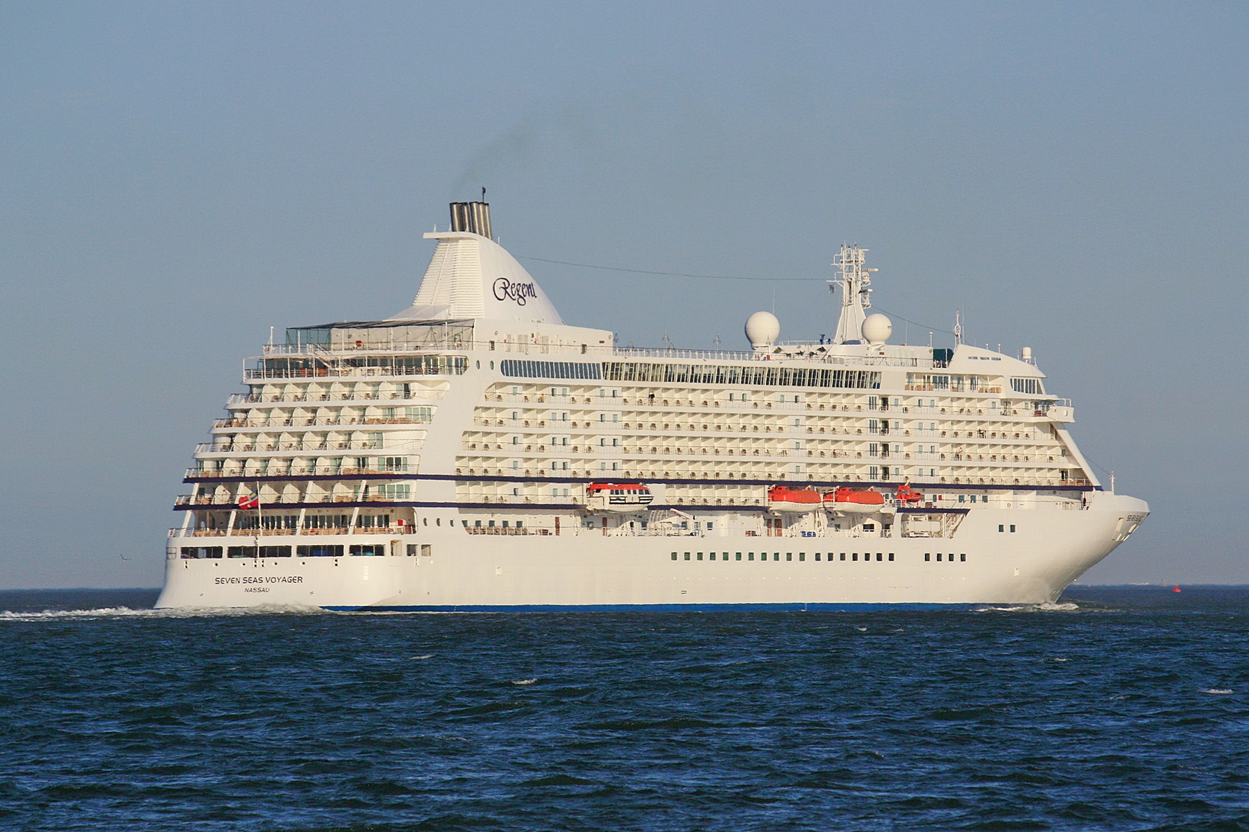 SEVEN SEAS VOYAGER