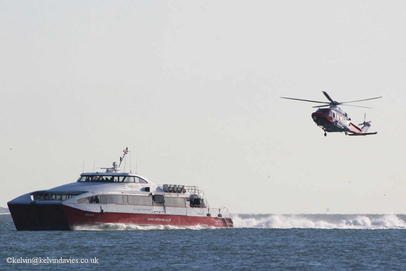 Red Jet 4/Solent Coastguard 1