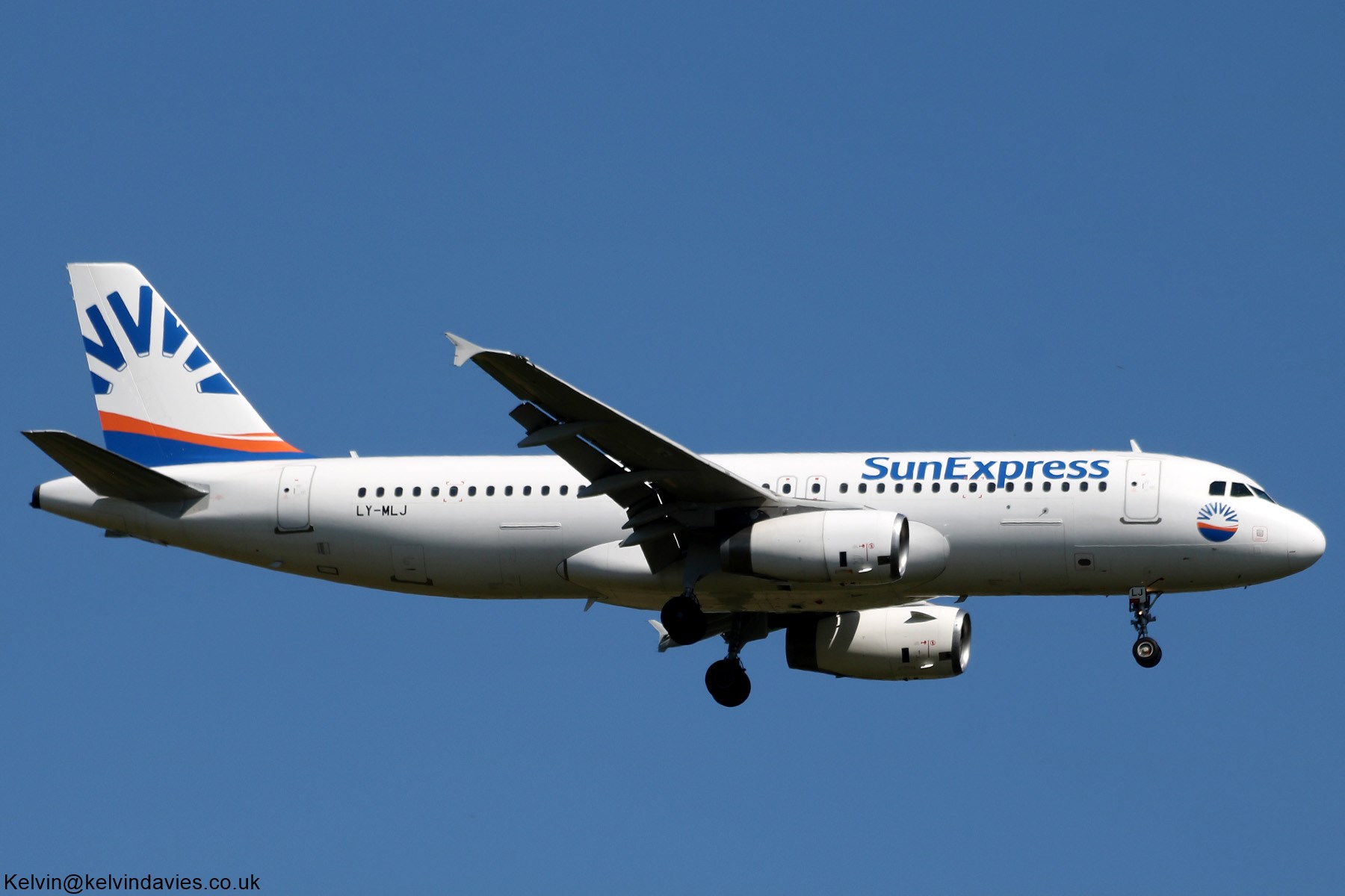 Sun Express A320 LY-MLJ