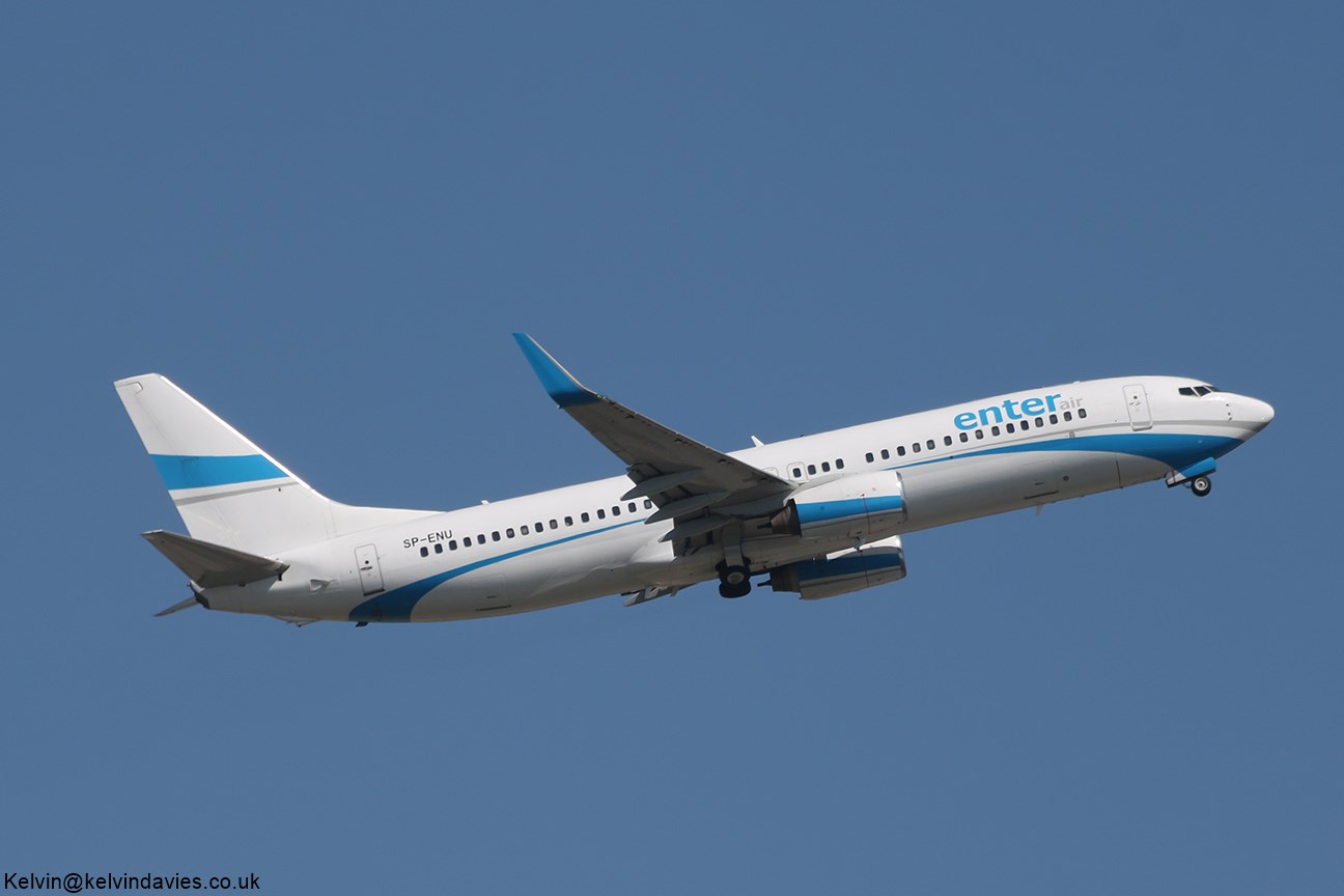 Enter Air 737NG SP-ENU