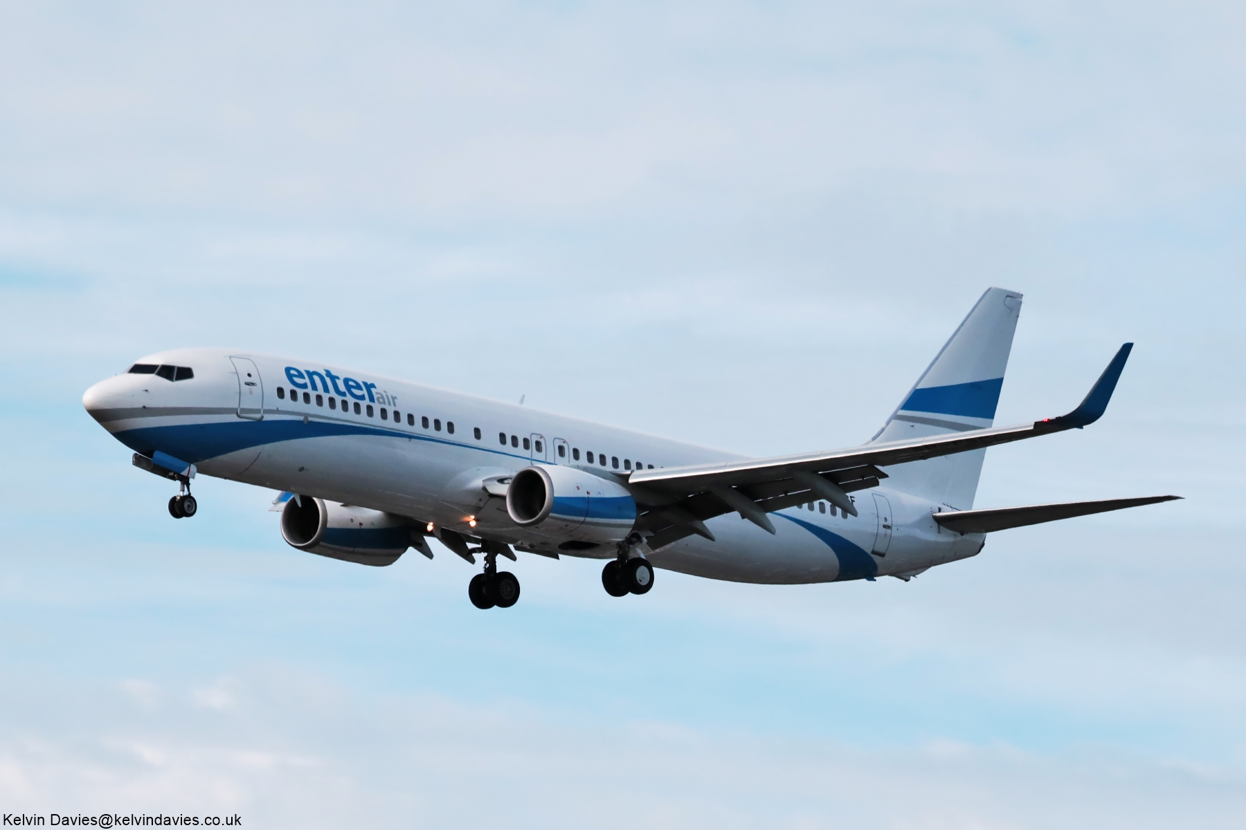 Enter Air 737 SP-ESF