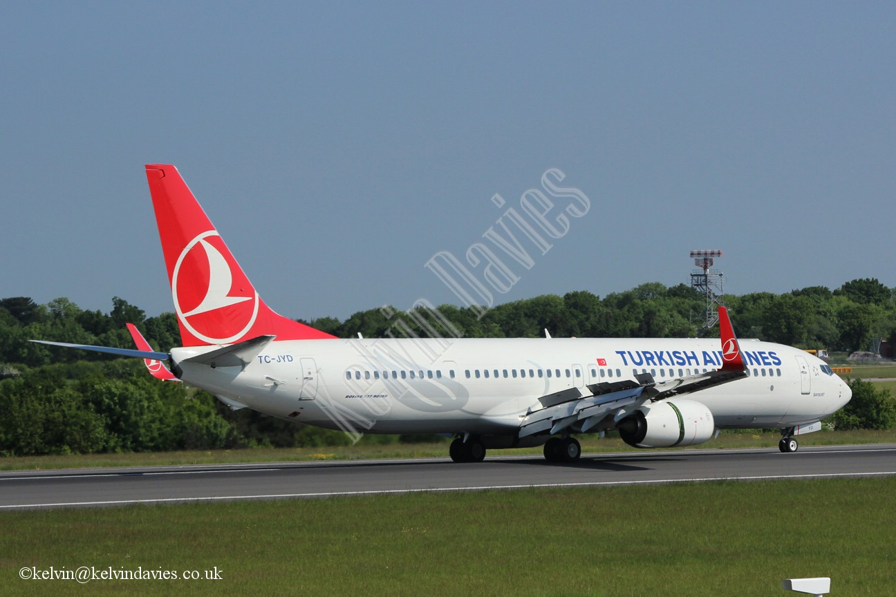 Turkish Airlines 737 TC-JYD