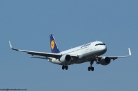Lufthansa A320 D-AIZU