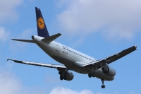 Lufthansa A321 D-AIZE