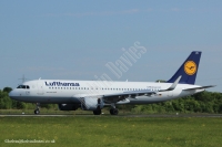 Lufthansa A320 D-AIZQ