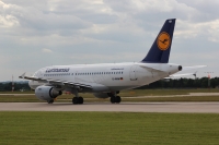 Lufthansa A319 D-AKNH