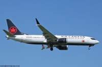 Air Canada 737Max C-FSDQ