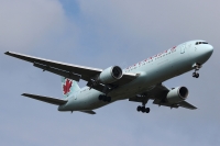 Air Canada 767 C-GHOZ