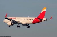 Iberia A320 EC-NVS