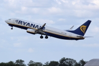 Ryanair 737 EI-DWE