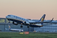 Ryanair 737NG EI-DYC