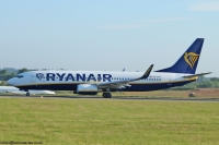 Ryanair 737NG EI-DYX