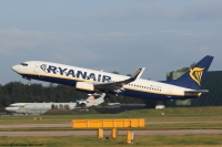 Ryanair 737-800 EI-EFK
