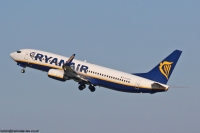 Ryanair 737-800 EI-EFK