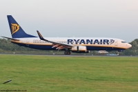 Ryanair 737 EI-EFM