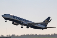 Ryanair 737NG EI-FRZ