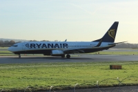 Ryanair 737 EI-EFV