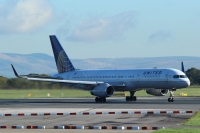 United Airlines 757 N13113
