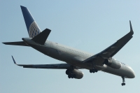 United Airlines 757 N29124