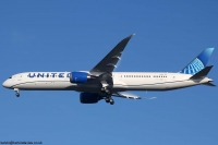 United Airlines 787 N14016