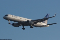 United Airlines 757 N18112