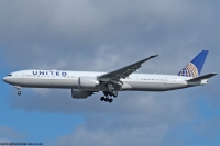 United Airlines 777 N2138U