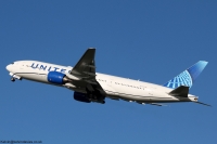 United Airlines 777 N217UA