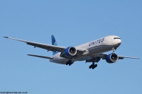 United Airlines 777 N2251U