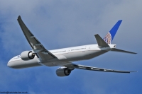 United Airlines 777 N2332U