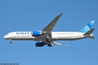 United Airlines 787 N24976