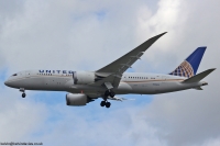 United Airlines 787 N26906