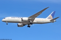 United Airlines 787 N27908