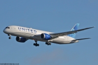 United Airlines 787 N28987